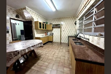 Casa para alugar com 4 quartos, 254m² em Jardim do Mar, São Bernardo do Campo