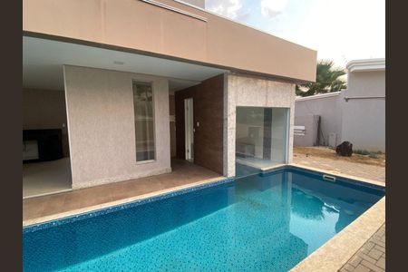 Casa para alugar com 2500m², 5 quartos e 8 vagasÁrea comum