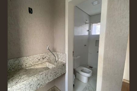 Casa para alugar com 2500m², 5 quartos e 8 vagasBanheiro 3 