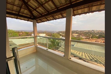 Casa para alugar com 2500m², 5 quartos e 8 vagasVaranda Quarto 1