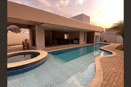 Casa para alugar com 2500m², 5 quartos e 8 vagasÁrea comum