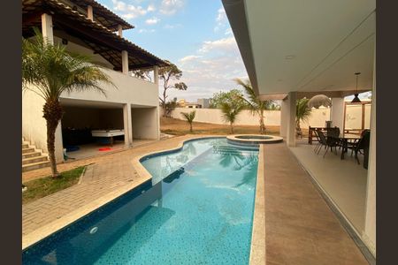 Casa para alugar com 2500m², 5 quartos e 8 vagasÁrea comum