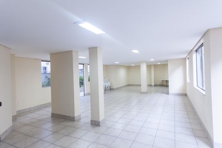 Apartamento à venda com 195m², 4 quartos e 3 vagas Apartamento à venda com 195m², 4 quartos e 3 vagasSalão de Festas