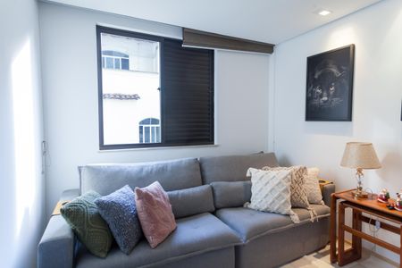 Apartamento à venda com 195m², 4 quartos e 3 vagas Apartamento à venda com 195m², 4 quartos e 3 vagasSala de TV / quarto 1