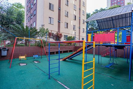 Apartamento para alugar com 47m², 2 quartos e sem vaga Apartamento para alugar com 47m², 2 quartos e sem vagaÁrea comum - Playground
