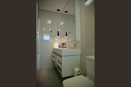 Casa à venda com 169m², 3 quartos e 1 vagaSuíte 2  - Banheiro 