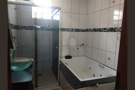 Casa à venda com 262m², 5 quartos e 4 vagas