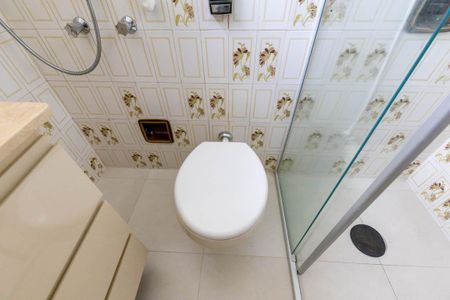 Apartamento à venda com 125m², 2 quartos e 1 vaga Apartamento à venda com 125m², 2 quartos e 1 vagaBanheiro