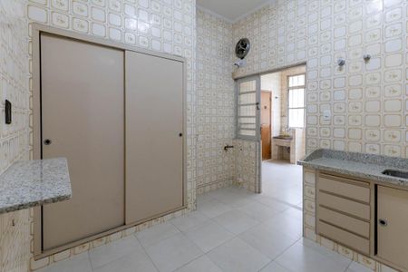 Apartamento à venda com 125m², 2 quartos e 1 vaga Apartamento à venda com 125m², 2 quartos e 1 vagaCozinha