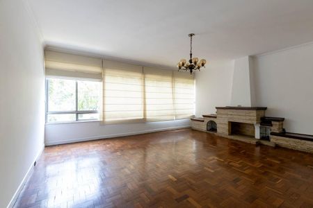 Apartamento à venda com 125m², 2 quartos e 1 vaga Apartamento à venda com 125m², 2 quartos e 1 vagaSala