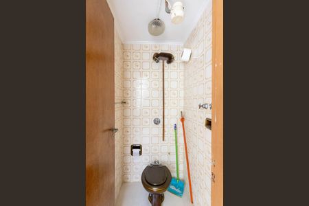 Apartamento à venda com 125m², 2 quartos e 1 vaga Apartamento à venda com 125m², 2 quartos e 1 vagaBanheiro de Serviço