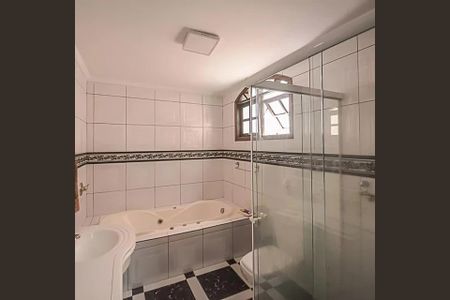 Casa para alugar com 307m², 3 quartos e 3 vagas