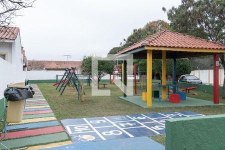 Casa de condomínio à venda com 125m², 3 quartos e 2 vagasÁrea comum - Playground