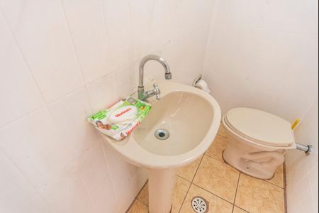 Casa à venda com 165m², 3 quartos e 2 vagas Casa à venda com 165m², 3 quartos e 2 vagasLavaboLavabo