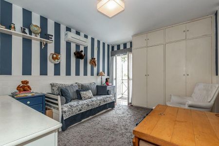 Casa à venda com 3 quartos, 390m² em Jardim Viana, São Paulo