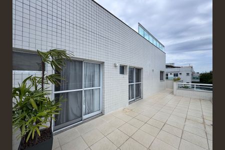 Apartamento para alugar com 360m², 3 quartos e 3 vagas Apartamento para alugar com 360m², 3 quartos e 3 vagasVaranda / Terraço