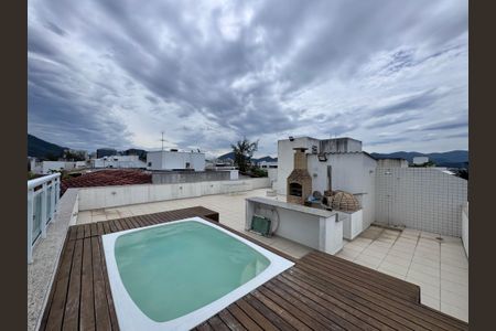 Apartamento para alugar com 360m², 3 quartos e 3 vagas Apartamento para alugar com 360m², 3 quartos e 3 vagasTerraço