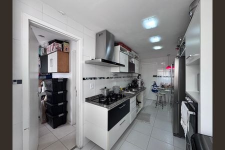 Apartamento para alugar com 360m², 3 quartos e 3 vagas Apartamento para alugar com 360m², 3 quartos e 3 vagasCozinha e Área de Serviço