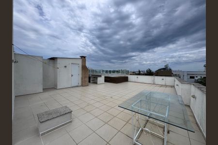 Apartamento para alugar com 360m², 3 quartos e 3 vagas Apartamento para alugar com 360m², 3 quartos e 3 vagasTerraço