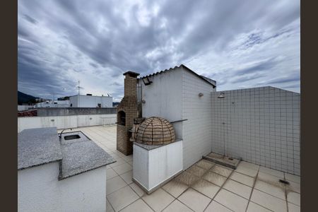 Apartamento para alugar com 360m², 3 quartos e 3 vagas Apartamento para alugar com 360m², 3 quartos e 3 vagasTerraço