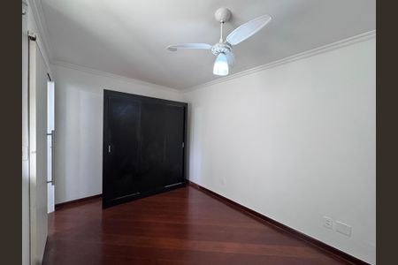 Apartamento para alugar com 220m², 4 quartos e 2 vagas Apartamento para alugar com 220m², 4 quartos e 2 vagasQuarto 1