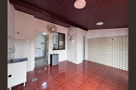 Apartamento para alugar com 220m², 4 quartos e 2 vagas Apartamento para alugar com 220m², 4 quartos e 2 vagasÁrea de Serviço