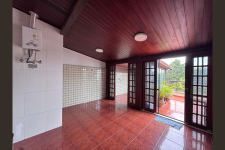 Apartamento para alugar com 220m², 4 quartos e 2 vagas Apartamento para alugar com 220m², 4 quartos e 2 vagasÁrea de Serviço