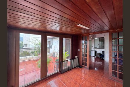 Apartamento para alugar com 220m², 4 quartos e 2 vagas Apartamento para alugar com 220m², 4 quartos e 2 vagasQuarto 3