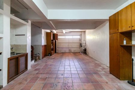 Casa de condomínio para alugar com 300m², 3 quartos e 2 vagas Casa de condomínio para alugar com 300m², 3 quartos e 2 vagasGaragem