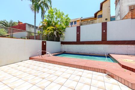 Casa de condomínio para alugar com 300m², 3 quartos e 2 vagas Casa de condomínio para alugar com 300m², 3 quartos e 2 vagasPiscina