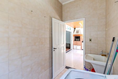 Casa de condomínio para alugar com 300m², 3 quartos e 2 vagas Casa de condomínio para alugar com 300m², 3 quartos e 2 vagasÁrea de Serviço