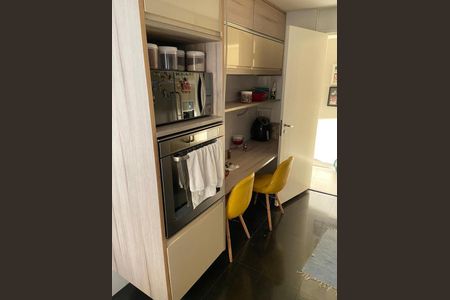 Apartamento à venda com 169m², 4 quartos e 3 vagasCozinha
