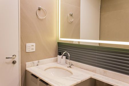 Studio para alugar com 26m², 1 quarto e sem vaga Studio para alugar com 26m², 1 quarto e sem vagaBanheiro Social