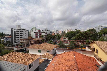 Apartamento à venda com 158m², 4 quartos e 3 vagasVista da suíte 1