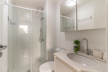 Studio para alugar com 27m², 1 quarto e sem vaga Studio para alugar com 27m², 1 quarto e sem vagaBanheiro Social