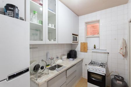 Apartamento à venda com 147m², 3 quartos e 3 vagas Apartamento à venda com 147m², 3 quartos e 3 vagasCozinha