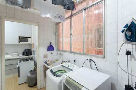 Apartamento à venda com 147m², 3 quartos e 3 vagas Apartamento à venda com 147m², 3 quartos e 3 vagasÁrea de Serviço