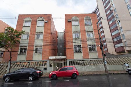 Apartamento à venda com 147m², 3 quartos e 3 vagas Apartamento à venda com 147m², 3 quartos e 3 vagasFachada