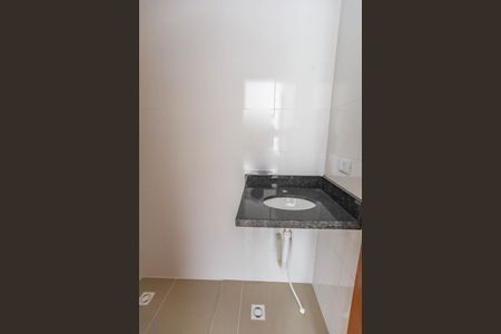Apartamento à venda com 44m², 2 quartos e sem vaga Apartamento à venda com 44m², 2 quartos e sem vagaBanheiro