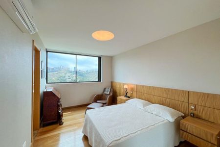 Apartamento à venda com 451m², 4 quartos e 6 vagasFoto 11