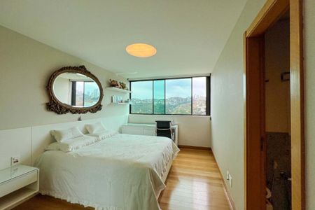 Apartamento à venda com 451m², 4 quartos e 6 vagasFoto 12