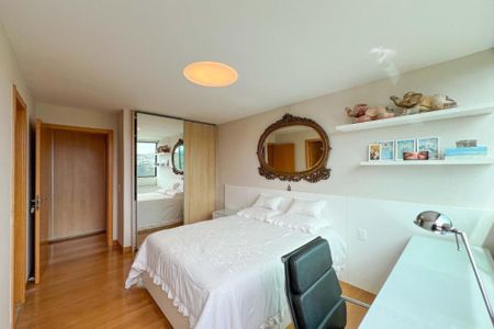 Apartamento à venda com 451m², 4 quartos e 6 vagasFoto 13