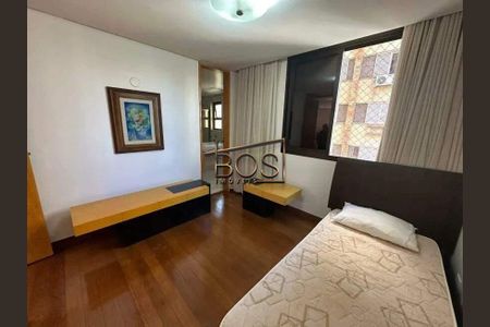 Apartamento à venda com 4 quartos, 240m² em Centro, Belo Horizonte