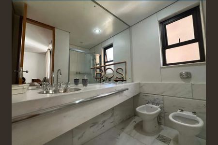 Apartamento à venda com 4 quartos, 240m² em Centro, Belo Horizonte