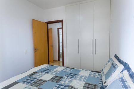 Apartamento à venda com 87m², 3 quartos e 2 vagas Apartamento à venda com 87m², 3 quartos e 2 vagasquarto 2