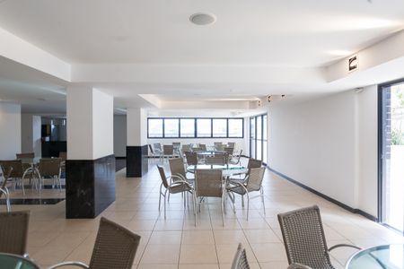 Apartamento à venda com 87m², 3 quartos e 2 vagas Apartamento à venda com 87m², 3 quartos e 2 vagasÁrea comum - Salão de festas