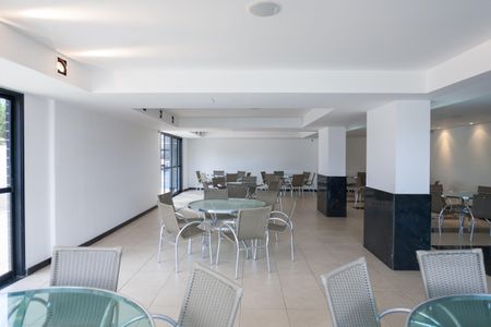 Apartamento à venda com 87m², 3 quartos e 2 vagas Apartamento à venda com 87m², 3 quartos e 2 vagasÁrea comum - Salão de festas