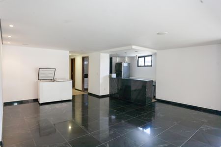 Apartamento à venda com 87m², 3 quartos e 2 vagas Apartamento à venda com 87m², 3 quartos e 2 vagasÁrea comum - Salão de festas