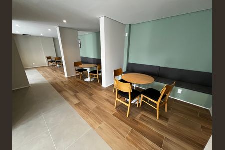Apartamento para alugar com 60m², 3 quartos e 1 vaga Apartamento para alugar com 60m², 3 quartos e 1 vagaÁrea comum - Salão de festas 2