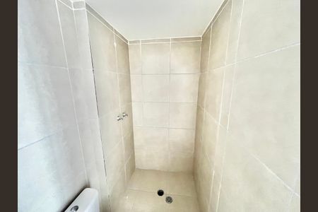 Apartamento para alugar com 60m², 3 quartos e 1 vaga Apartamento para alugar com 60m², 3 quartos e 1 vagaBanheiro da Suíte